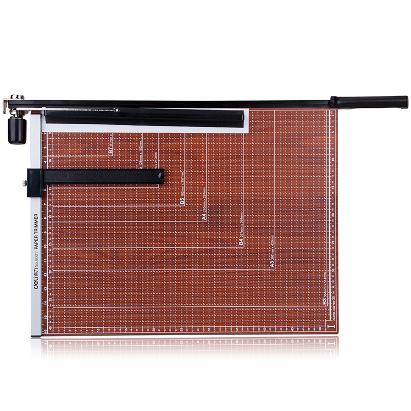 آلة تشذيب الورق