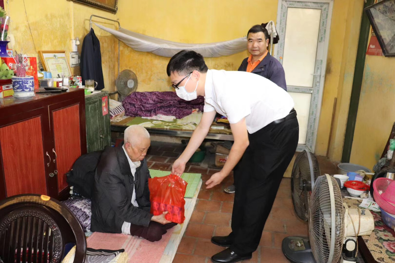 Deli Care For Old People