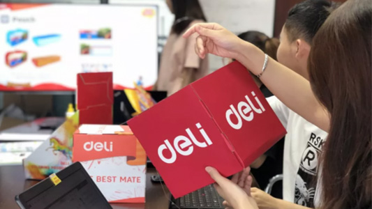 موسم BTS-كيف يحدث Deli جعل Bts