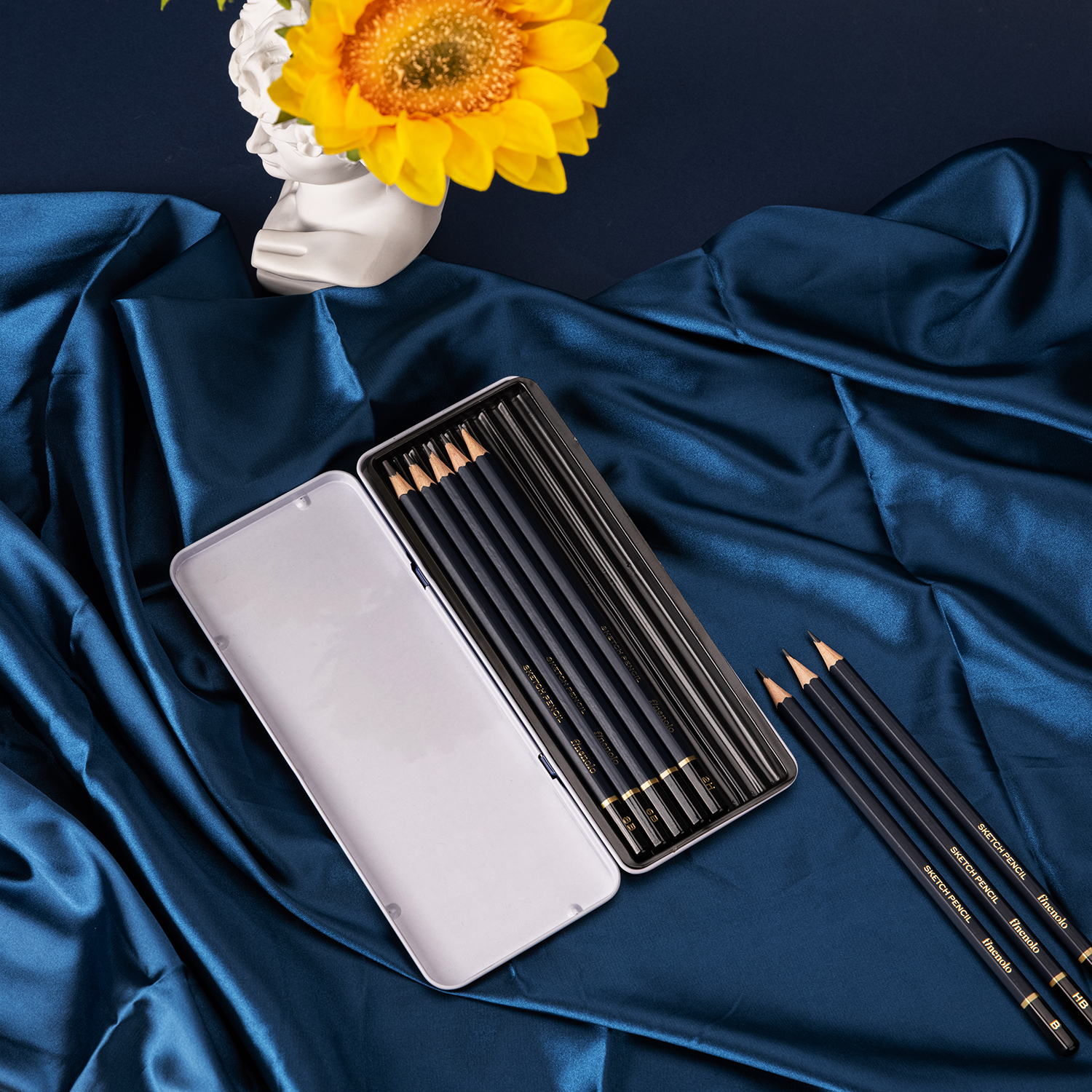 Deli-EC26 Sketching Pencil