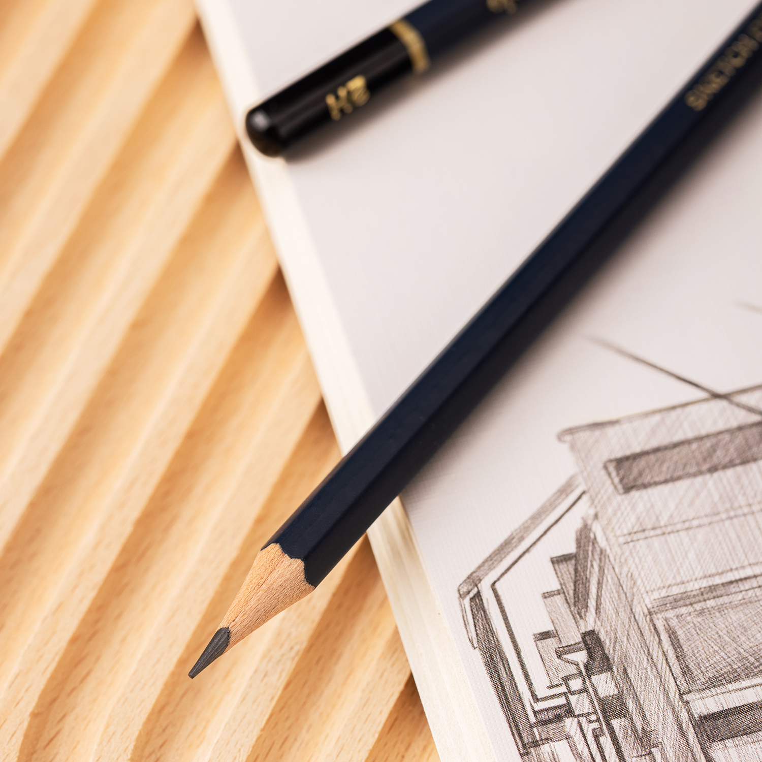 Deli-EC26 Sketching Pencil