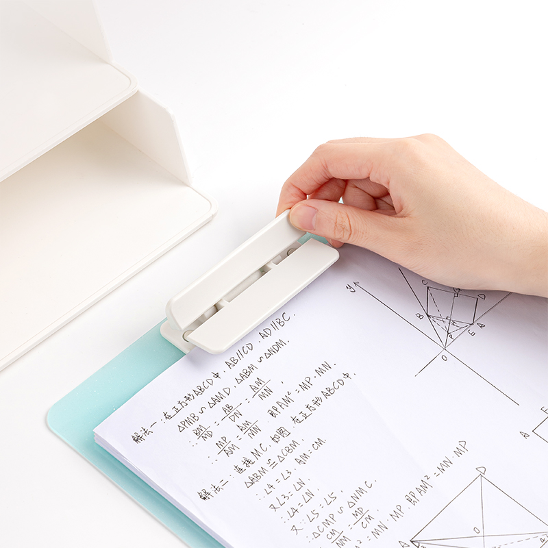 Deli-PE107 Clipboard