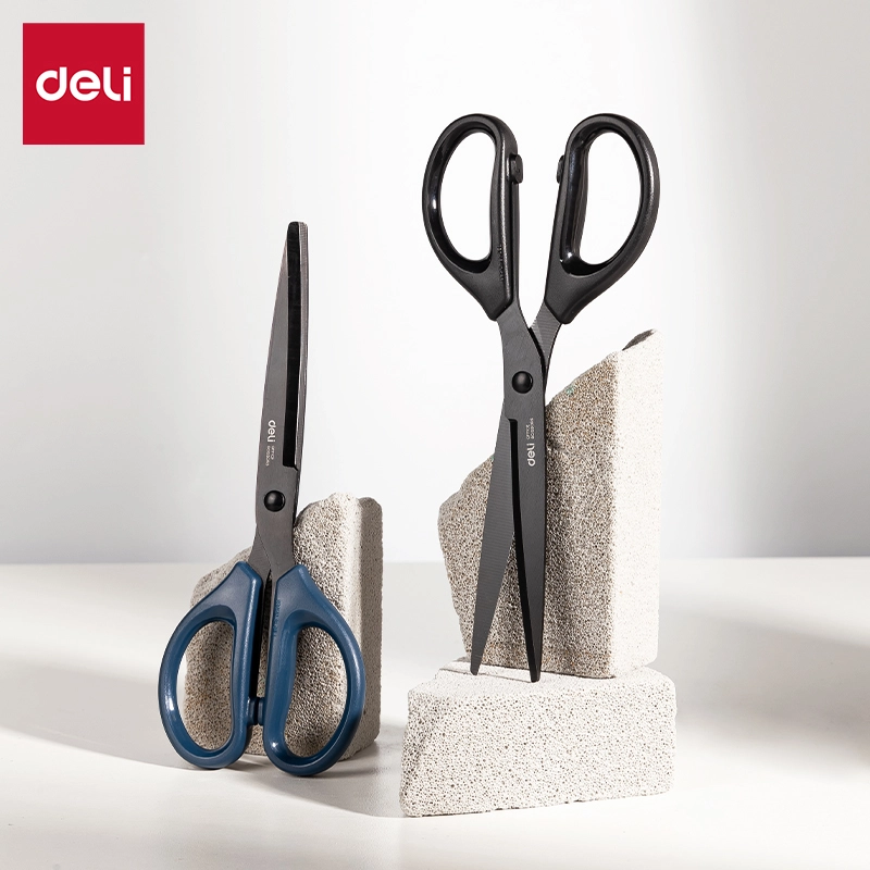 مقص بالعربية