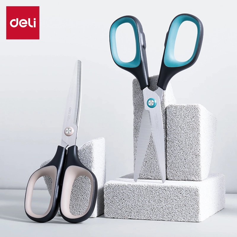 مقص بالعربية