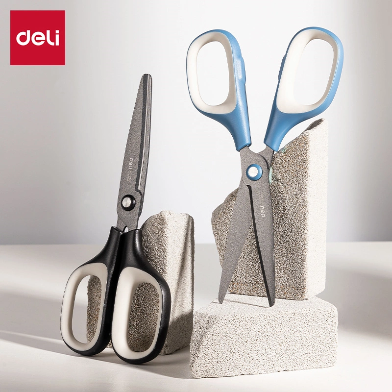 مقص بالعربية