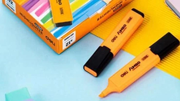 إضاءة الإبداع: استكشاف تألق القلم الضوئي الفلوري