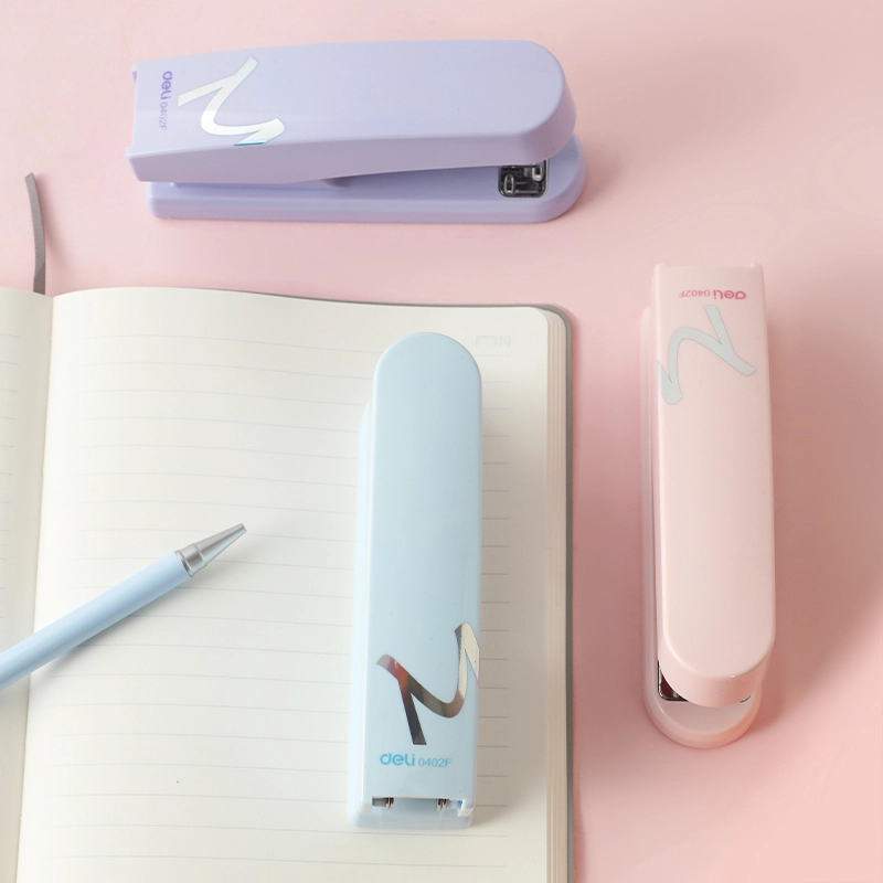 deli-e0402f-stapler2-6