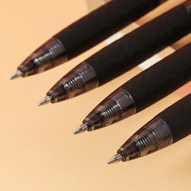 deli-eq150-bkballpoint-pen4